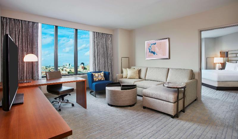 سوئیت پریمیوم, Hilton West Palm Beach
