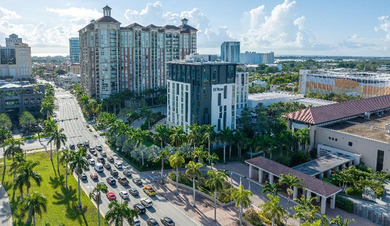 Номер Deluxe, Hilton West Palm Beach
