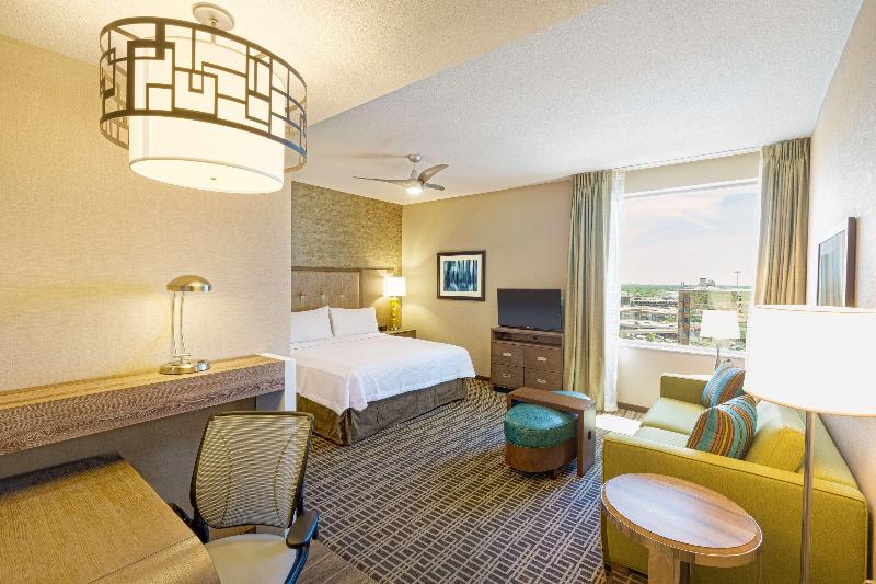 带大床的套房, Homewood Suites Houston Downtown