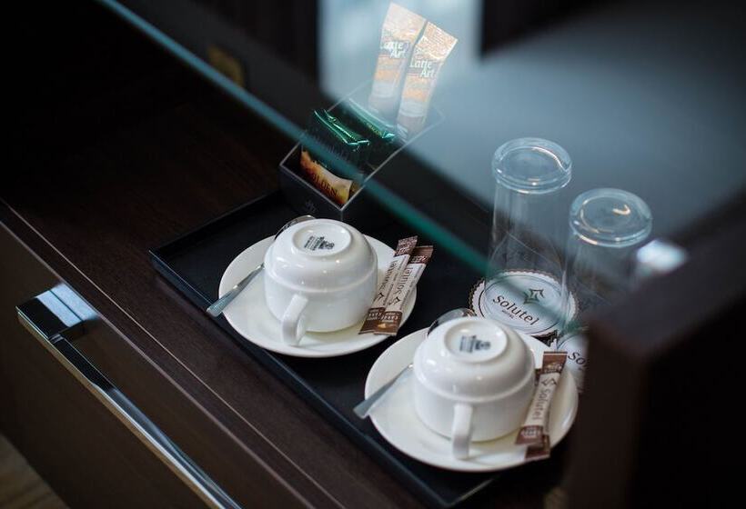 اتاق لوکس, Solutel