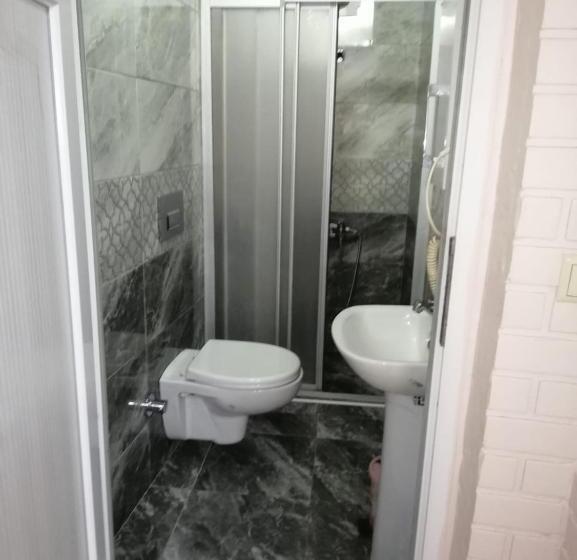 اتاق استاندارد سه نفره, Istanbul Hotel&guesthouse
