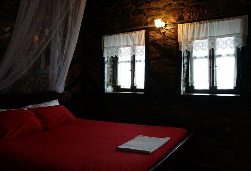 Номер Классика Двуспальная Кровать, Apalni Cottage