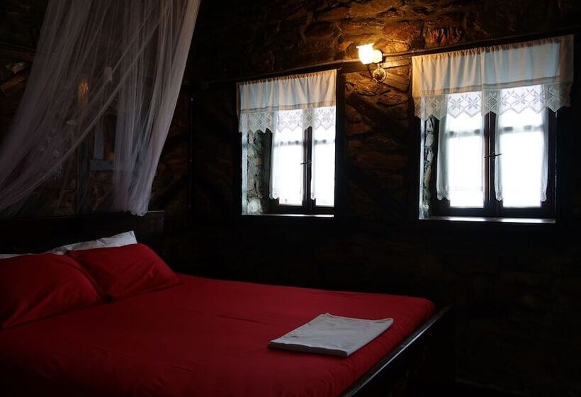 Номер Классика Двуспальная Кровать, Apalni Cottage