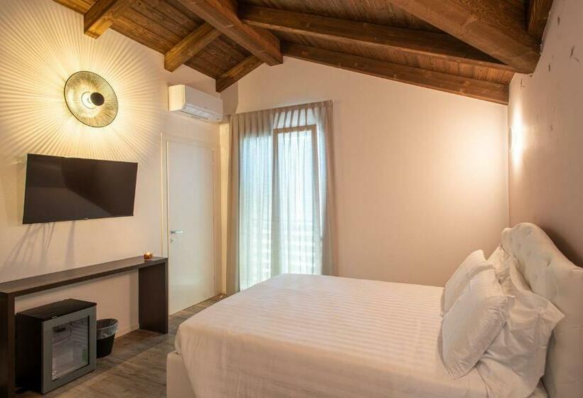 Номер Deluxe, Fiori Di Cardo   Agrimare