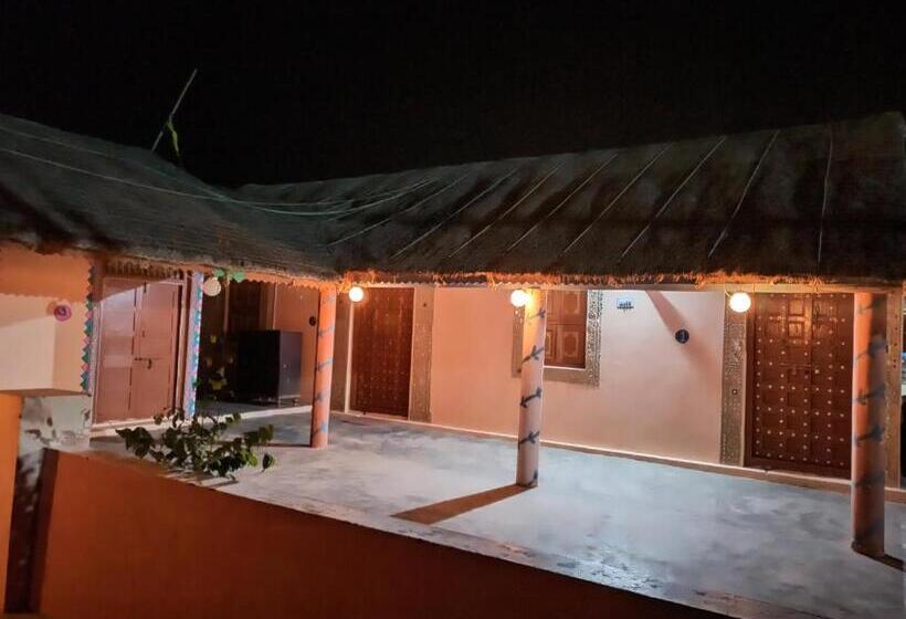家庭间, Rann Kandhi