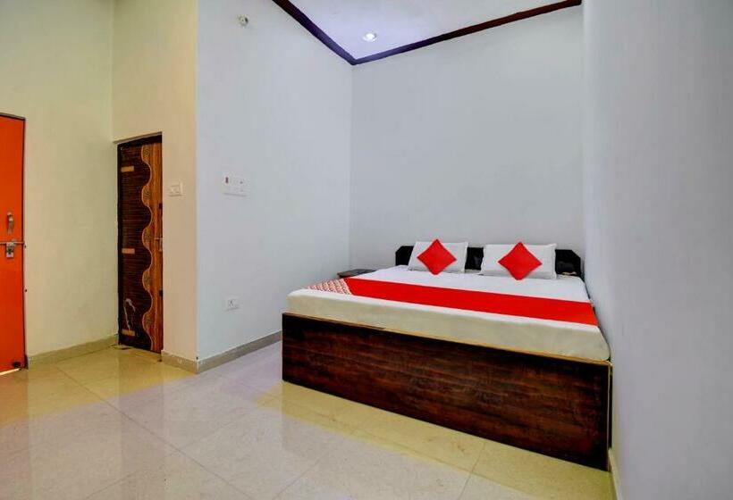 Трехместный Номер Классика, Oyo Flagship Highway Suites