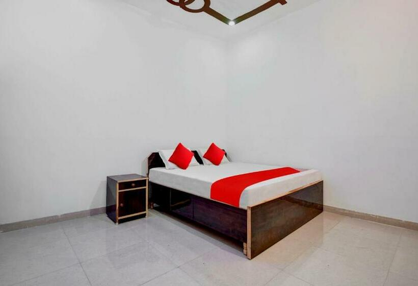 Трехместный Номер Классика, Oyo Flagship Highway Suites