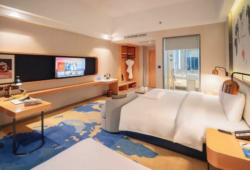 Трехместный Номер Superior, Kyriad Marvelous Hotel Zhongshan South District Conference Centre