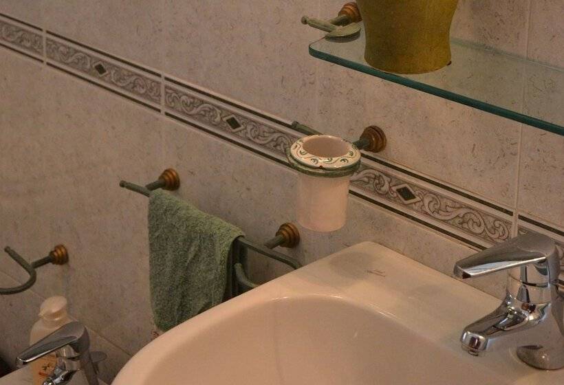 اتاق استاندارد سه نفره, La Rosa Di Firenze B&b