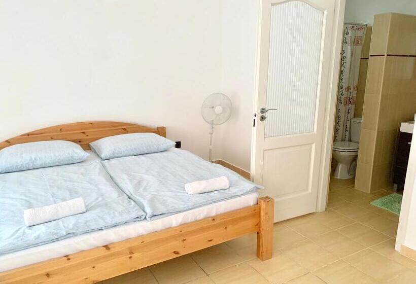 Семейный Номер, Peter S Apartments Siófok