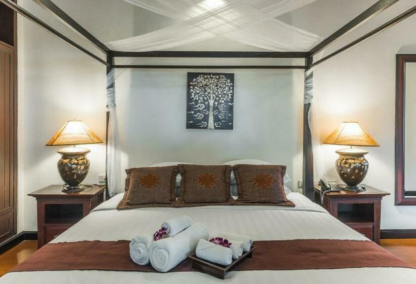 Люкс, Gassan Khuntan Golf & Resort