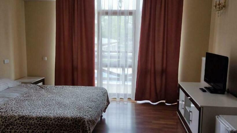 اتاق استاندارد با بالکن, сонячна долина готель фортеця