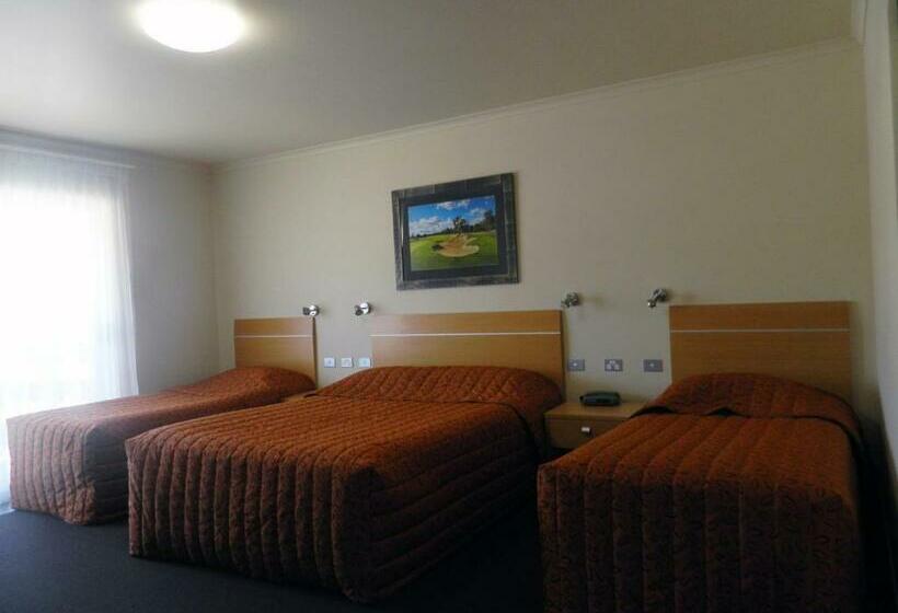 스탠다드 트리플 룸, Comfort Inn Clubarham