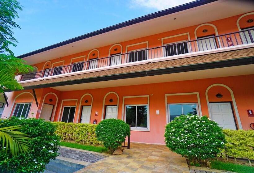 디럭스 스튜디오, Aurora Resort Kanchanaburi