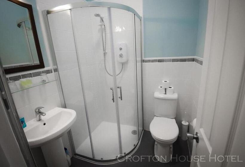 Номер Стандарт, Crofton House