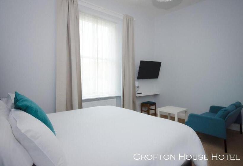 Люкс, Crofton House