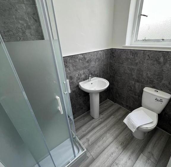 Номер Basic, Crofton House