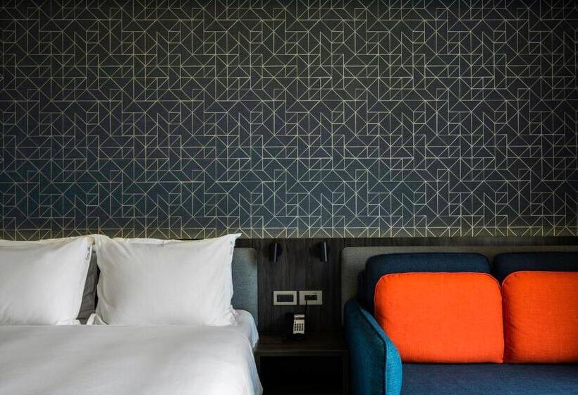 اتاق استاندارد, Holiday Inn Express Kaohsiung Love River, An Ihg