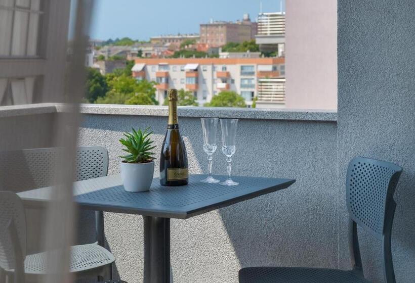 Трехместный Номер Superior, Pula City Center Accommodation With Free Parking