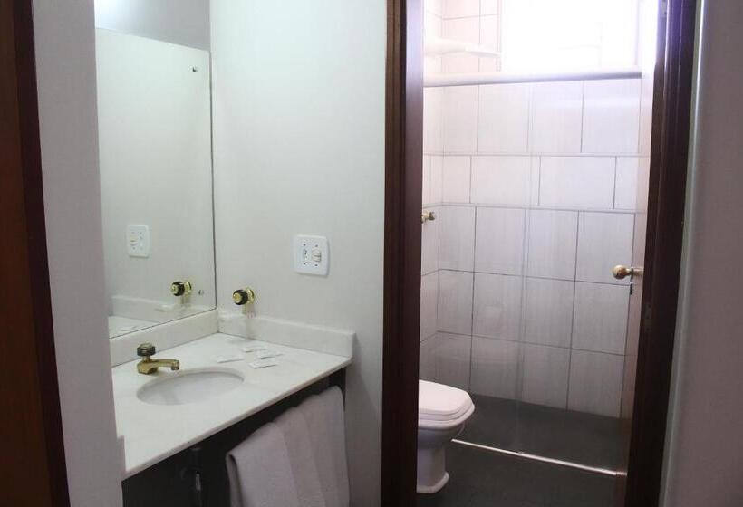 Quarto Quádruplo Estandar, Arq Inn