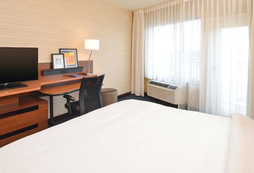 バルコニー付スイート, Fairfield Inn & Suites By Marriott Santa Cruz