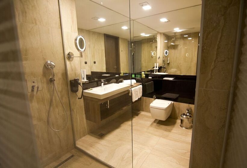 اتاق لوکس با بالکن, Hills Sarajevo Congress & Thermal Spa Resort