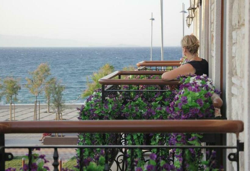 اتاق لوکس با چشم‌انداز دریا, Focamor Otel