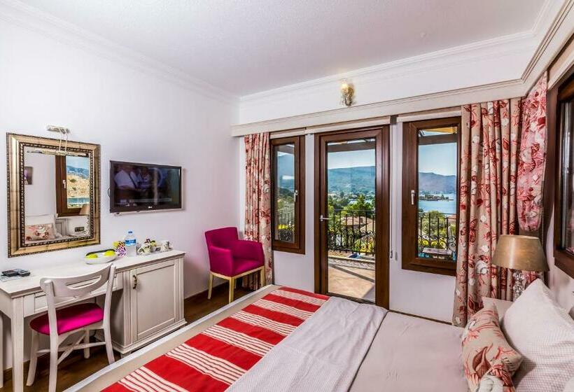 Standard Room Sea View with Balcony, Badem Tatil Evi