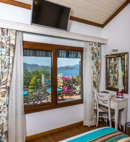 Standard Room Sea View with Balcony, Badem Tatil Evi