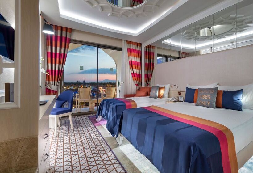 Номер Стандарт Вид на Бассейн, Granada Luxury Belek   Family Kids Concept
