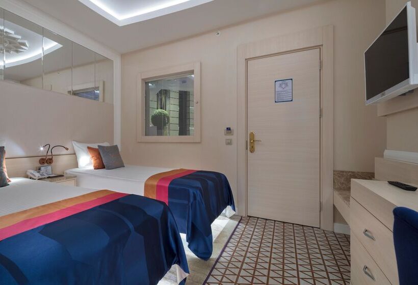 Habitación Familiar, Granada Luxury Belek   Family Kids Concept