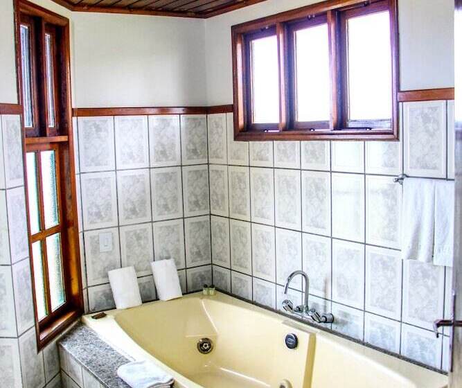 패밀리 룸, Makaira Beach Resort