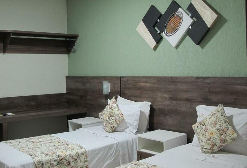 Quarto Estandar Cama Casal, Princesa Isabel Pousada E Hotel – Dom Pedro
