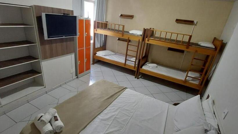 스위트, Floripa Hostel