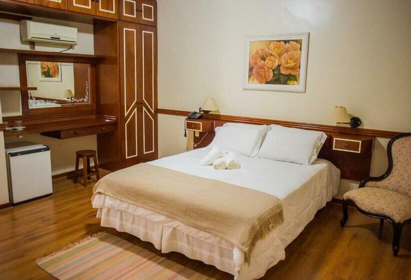 Quarto Deluxe com Hidromassagem, Marques