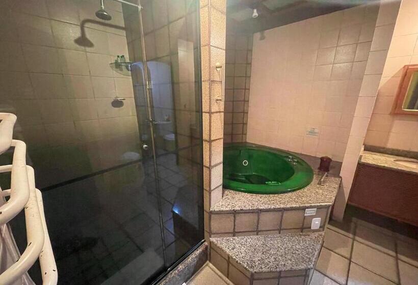 Номер Deluxe, Da Cachoeira
