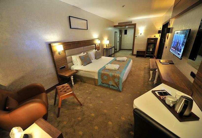 Люкс, Royal Hotel Inegol
