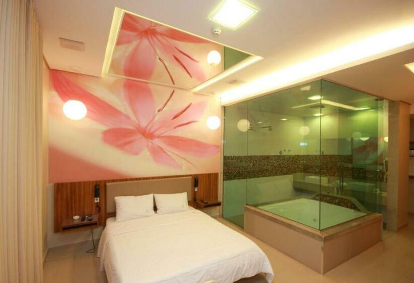 스탠다드 자쿠지 룸, Vitara Motel