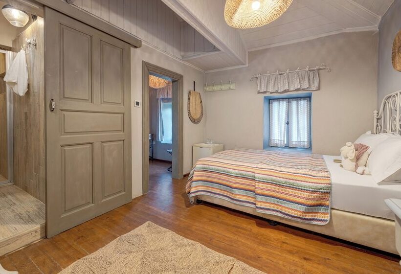 اتاق خانوادگی, Aral Tatil Ciftligi