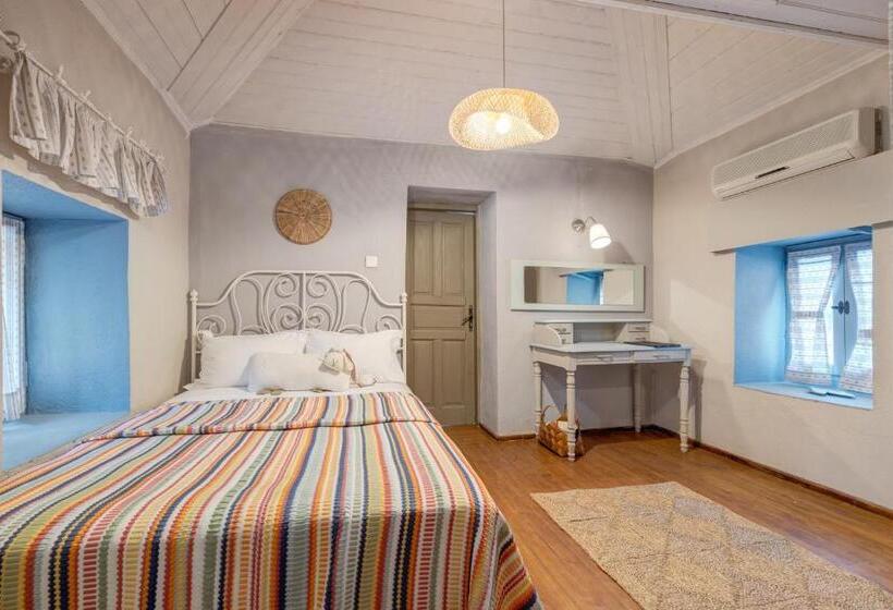 اتاق خانوادگی, Aral Tatil Ciftligi
