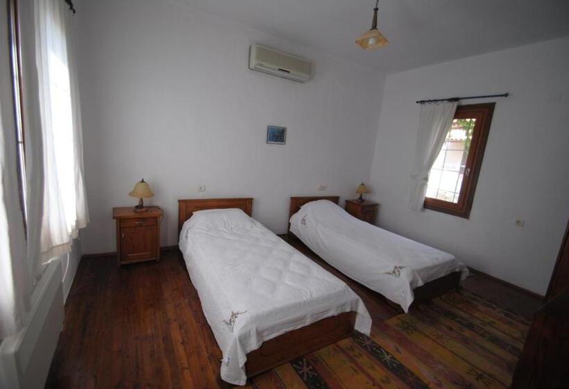 ویلای 3 خوابه, Kleo Cottages