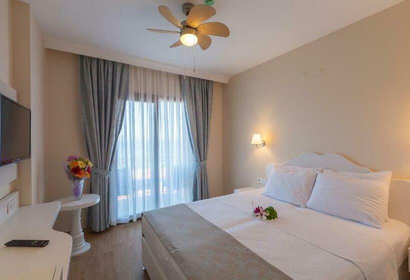 标准间带阳台, Kumluk Otel