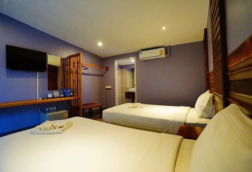 Номер Deluxe Вид на Бассейн, Apple Beachfront Resort