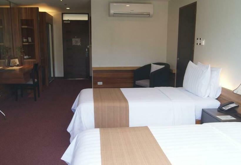 Номер Superior, Grand Sierra Pines Baguio