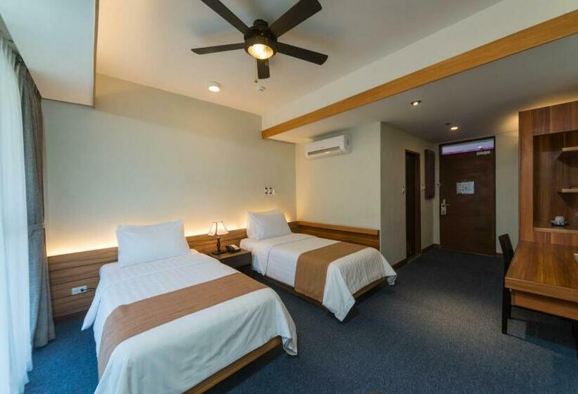 Номер Superior, Grand Sierra Pines Baguio