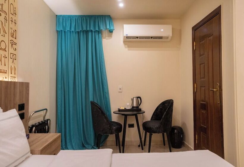 اتاق استاندارد, Great Pyramid Inn
