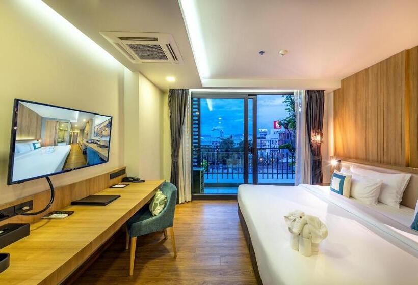 اتاق لوکس با چشم‌انداز استخر, Plaai Prime Hotel Rayong Sha Extra Plus