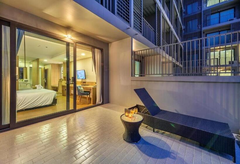 استودیو استاندارد با چشم‌انداز استخر, Plaai Prime Hotel Rayong Sha Extra Plus
