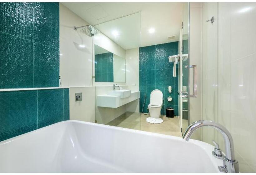 سوییت خانوادگی, Plaai Prime Hotel Rayong Sha Extra Plus