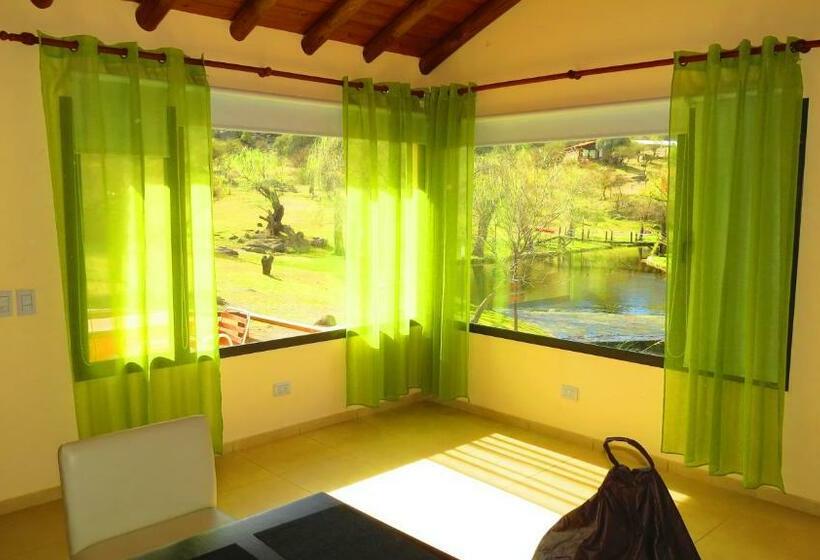 בקתה סופריור, Los Ancares Resort